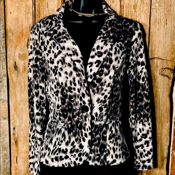 unknown Jackets & Blazers - Leopard print blazer black & white red lining women’s medium size